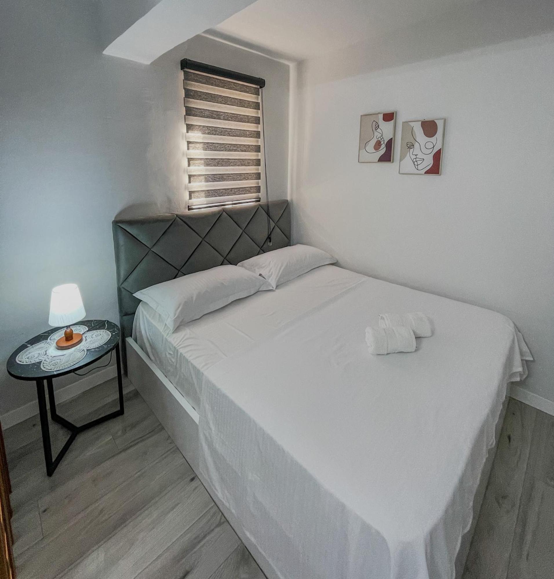 Sophia's * Tirana